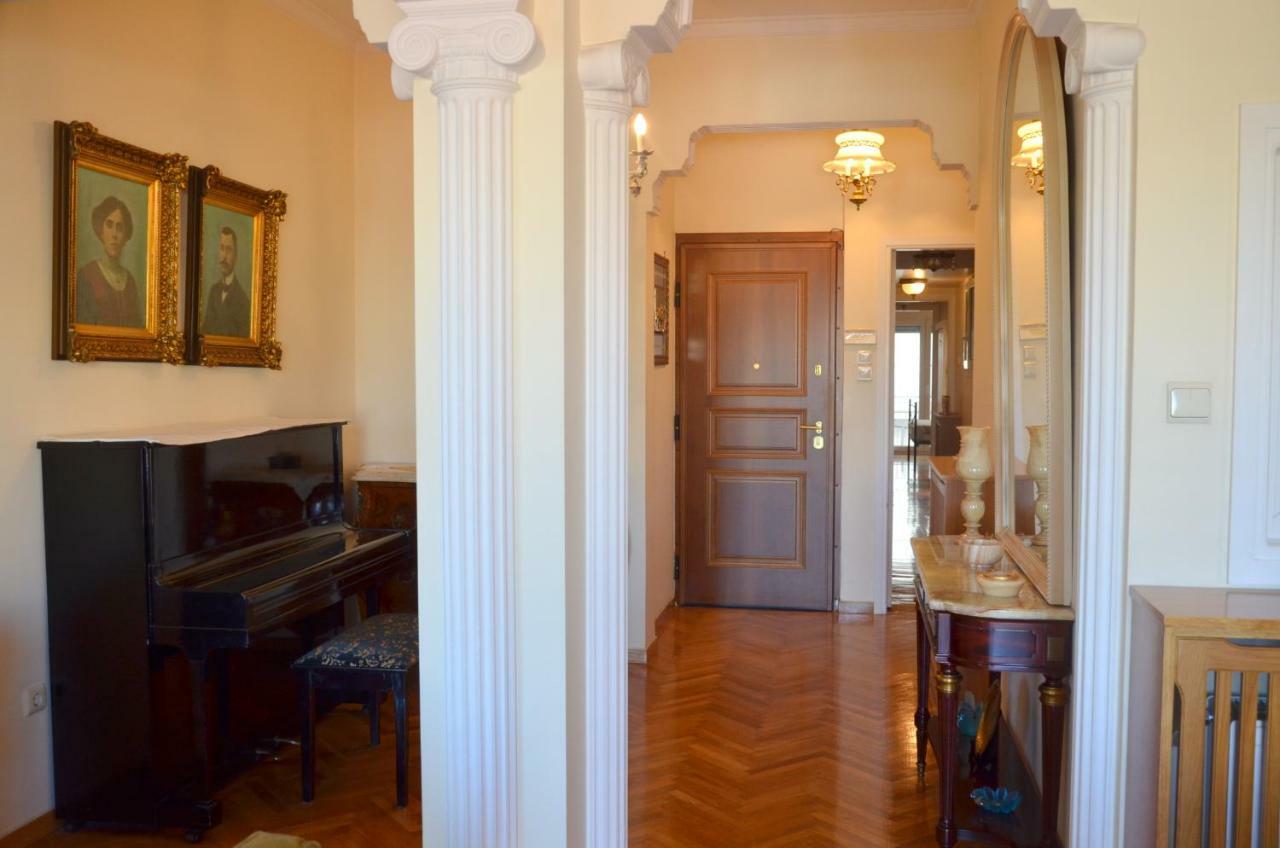 Retro Apartment At Trendy Exarcheia Αθήνα Εξωτερικό φωτογραφία